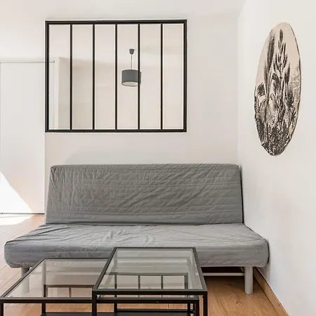 Kao Flat Lyon